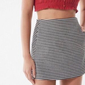 Urban Outfitters Checkered Gingham A-Line Mini Skirt w/Side Pockets, Size Small